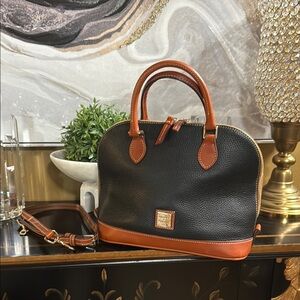 Dooney & Bourke Tote